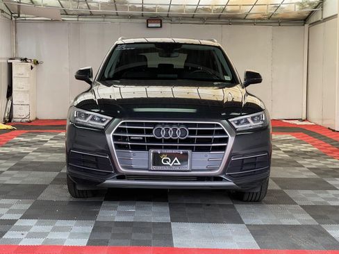 Used 2018 Audi Q5 2.0T Premium Plus w/ Premium Plus Package AWD/4WD image 2