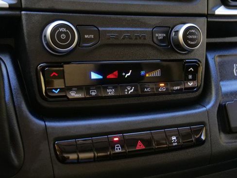 Used 2024 RAM ProMaster 3500 w/ Quick Order Package 22G SLT image 20