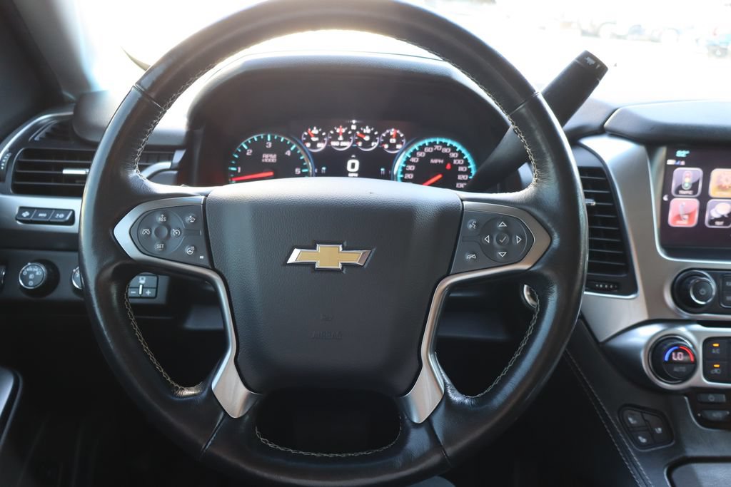 Used 2020 Chevrolet Suburban Premier w/ Premier Plus Edition AWD/4WD image 6