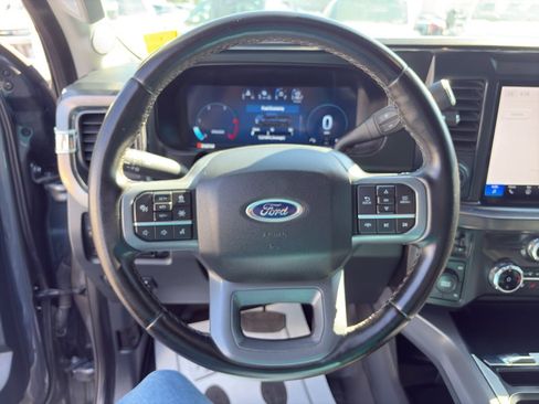 Used 2025 Ford F450 Lariat w/ Lariat Ultimate Package AWD/4WD image 13