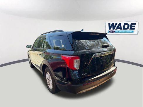 Used 2023 Ford Explorer XLT w/ Equipment Group 202A image 5