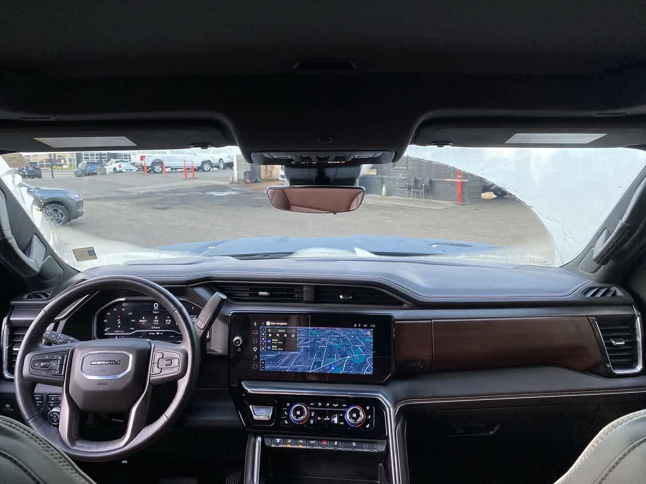 Used 2025 GMC Sierra 3500 Denali Ultimate AWD/4WD image 12