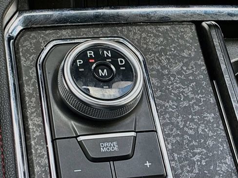 Used 2024 Ford Expedition Limited RWD image 17