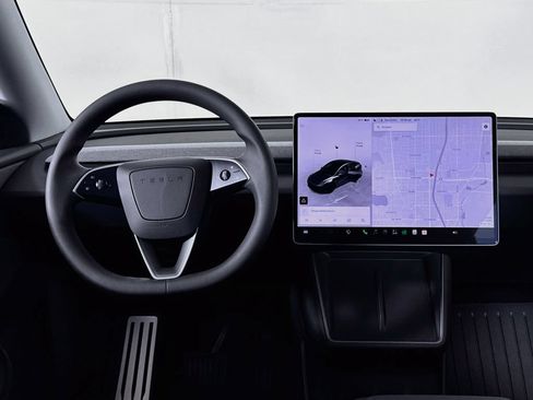 Used 2026 Tesla Model Y 2WD image 12