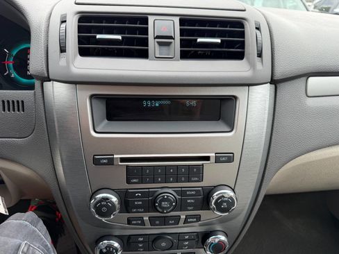 Used 2010 Ford Fusion SE FWD image 24