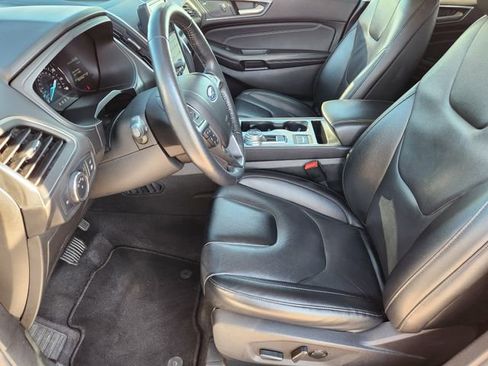 Used 2022 Ford Edge Titanium image 14