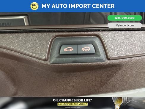 Used 2019 BMW X5 xDrive50i w/ Executive Package image 32