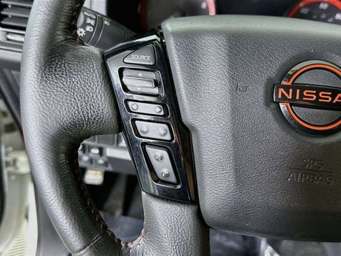 Used 2022 Nissan Frontier PRO-4X AWD/4WD image 22