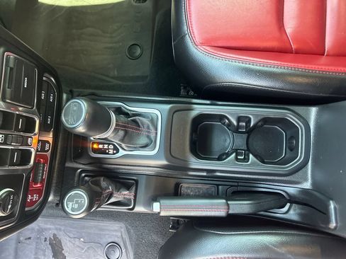 Used 2023 Jeep Wrangler Unlimited Rubicon 392 AWD/4WD image 28