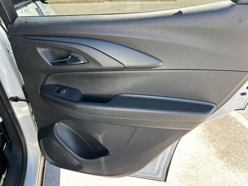 Used 2024 Chevrolet TrailBlazer LT image 55