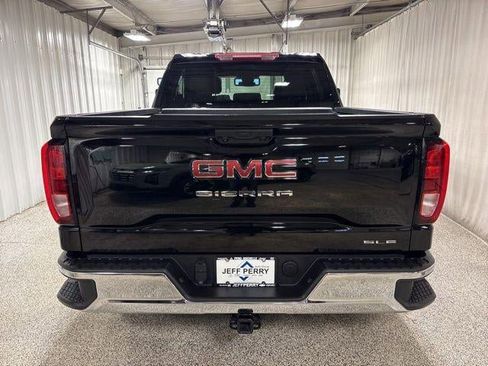 Used 2024 GMC Sierra 1500 SLE AWD/4WD image 5