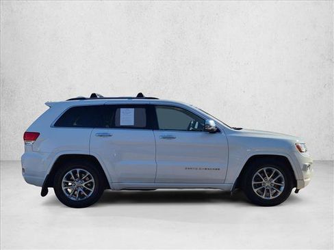 Used 2014 Jeep Grand Cherokee Overland w/ Advanced Technology Group AWD/4WD image 3