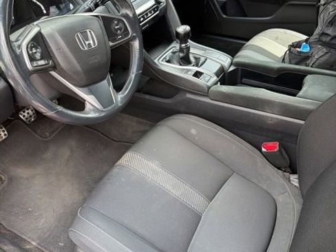 Used 2017 Honda Civic Sport image 5