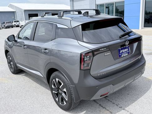 Used 2026 Nissan Kicks SV w/ SV Premium Package AWD/4WD image 5
