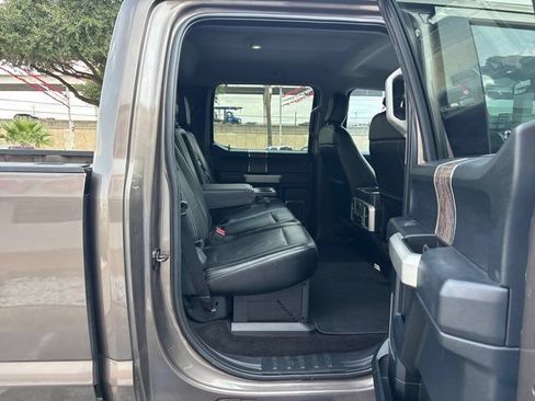 Used 2018 Ford F250 Lariat w/ Lariat Ultimate Package AWD/4WD image 55