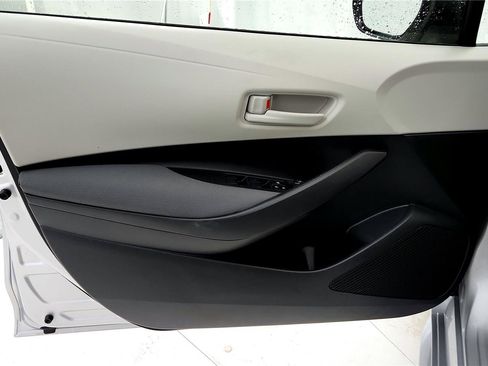Used 2024 Toyota Corolla LE FWD image 23