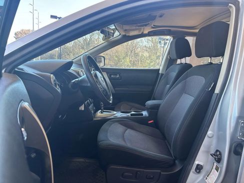 Used 2012 Nissan Rogue SV w/ Premium Pkg image 8