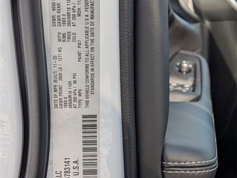 New 2025 Jeep Grand Cherokee Altitude image 25