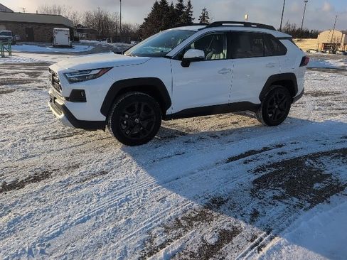 Used 2024 Toyota RAV4 Adventure image 2