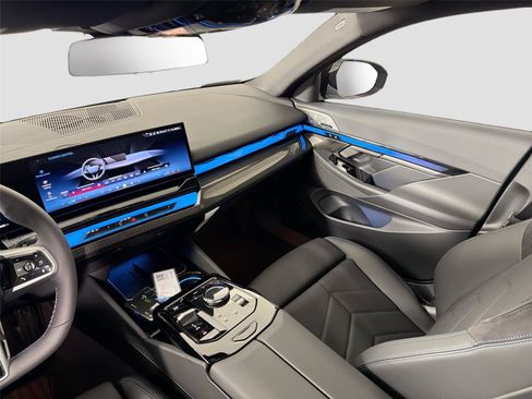 New 2026 BMW i5 M60 AWD/4WD image 23