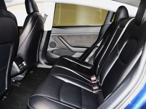 Used 2021 Tesla Model 3 Standard Range Plus RWD image 35