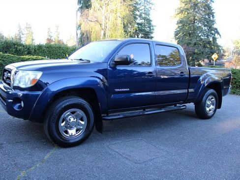 Used 2007 Toyota Tacoma PreRunner image 1