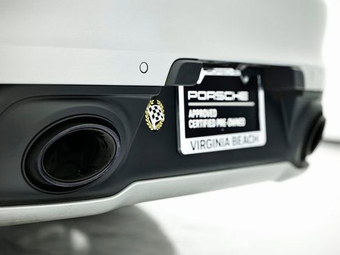 Certified 2024 Porsche 911 Carrera T image 15