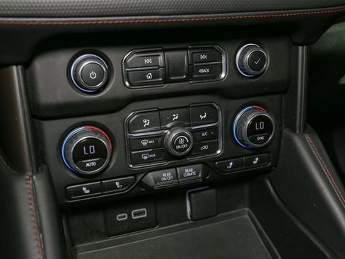 Used 2023 Chevrolet Tahoe RST w/ Luxury Package AWD/4WD image 32