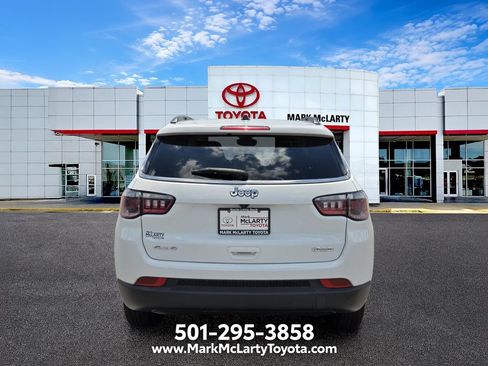 Used 2024 Jeep Compass Latitude AWD/4WD image 4