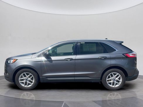 Used 2021 Ford Edge SEL w/ Convenience Package AWD/4WD image 2