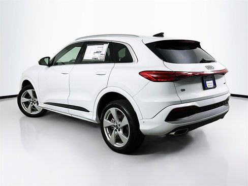 New 2025 Audi Q5 2.0T Premium Plus image 6