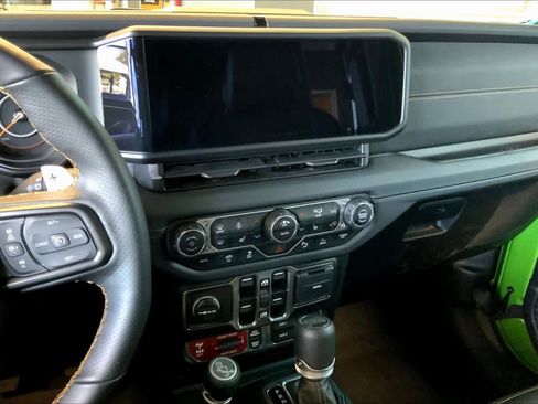 New 2025 Jeep Wrangler Unlimited Rubicon 392 image 6