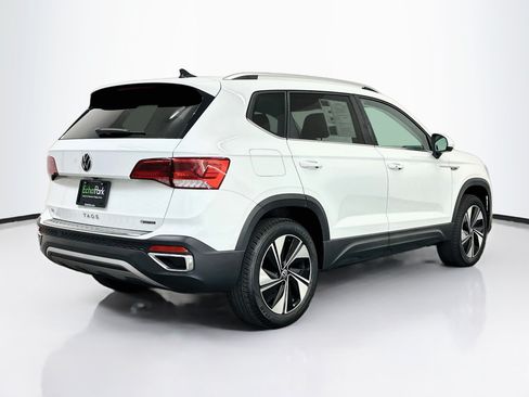 Used 2024 Volkswagen Taos SE AWD/4WD image 9