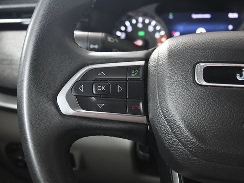 Used 2024 Jeep Compass Latitude AWD/4WD image 34