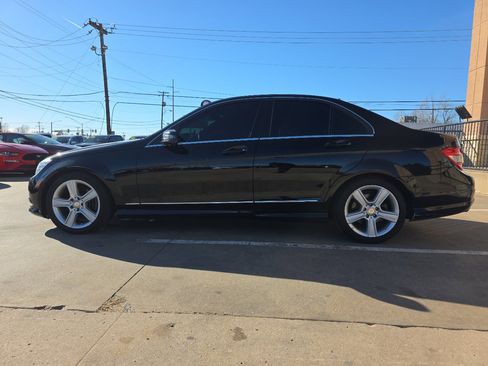 Used 2010 Mercedes-Benz C 300 4dr Sdn C 300 Sport RWD image 8