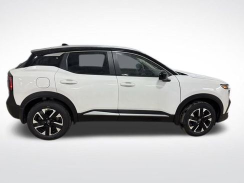 New 2026 Nissan Kicks SV w/ SV Premium Package image 6