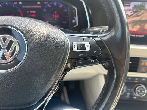 Used 2019 Volkswagen Jetta SEL Premium FWD image 32