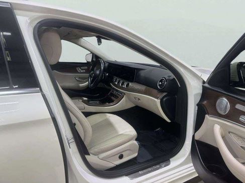 Used 2021 Mercedes-Benz E 350 Sedan image 42