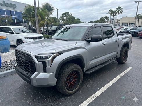 Used 2022 Toyota Tundra SR5 w/ Convenience Package RWD image 1