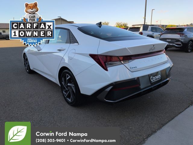 Used 2025 Hyundai Elantra SEL FWD image 5