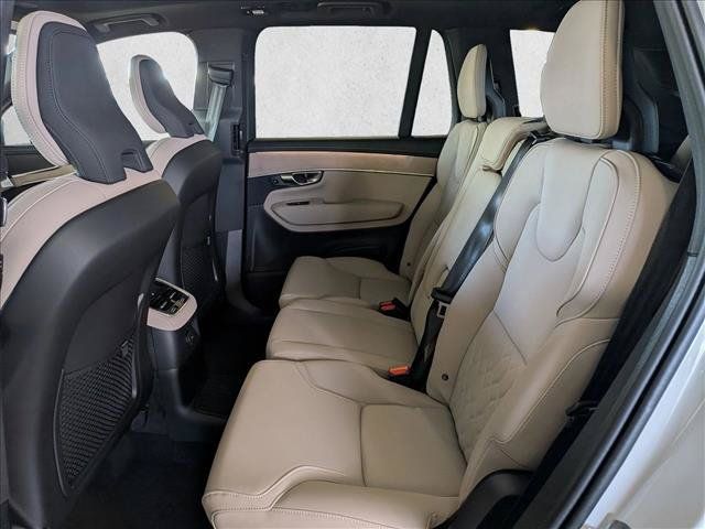 New 2026 Volvo XC90 T8 Core AWD/4WD image 17
