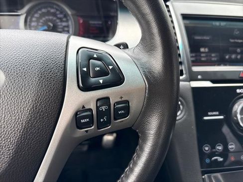 Used 2013 Ford Taurus SHO AWD/4WD image 15