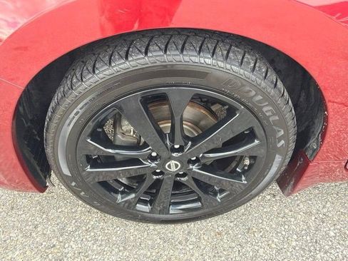 Used 2017 Nissan Altima 2.5 SR w/ Midnight Edition Package FWD image 8