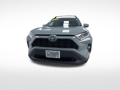 Used 2021 Toyota RAV4 XLE Premium AWD/4WD image 19