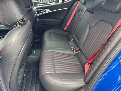 Used 2023 Genesis G70 2.0T w/ Sport Prestige Package RWD image 31