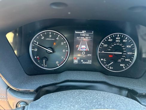 Used 2023 Subaru Outback Premium image 32