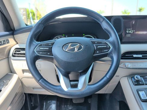 Used 2021 Hyundai Palisade Limited w/ Winter Package AWD/4WD image 19