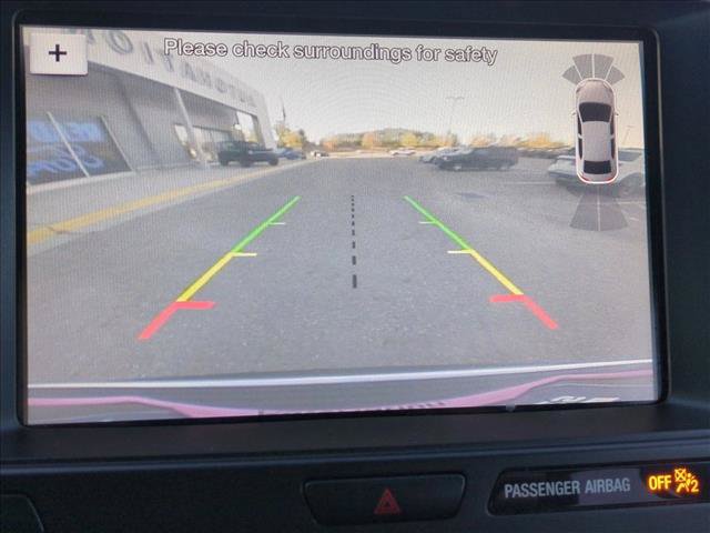 Used 2018 Ford Explorer XLT w/ Equipment Group 202A FWD image 13