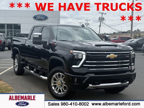 Used 2025 Chevrolet Silverado 2500 LT w/ Z71 Chrome Sport Edition image 1