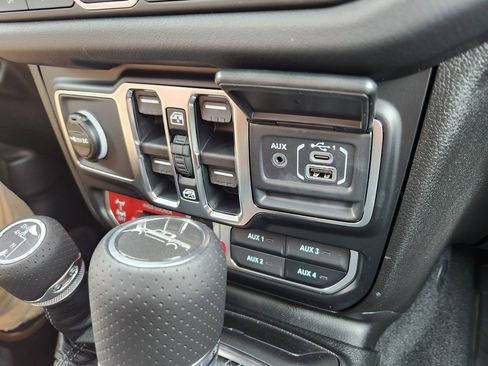 New 2026 Jeep Gladiator Mojave AWD/4WD image 26